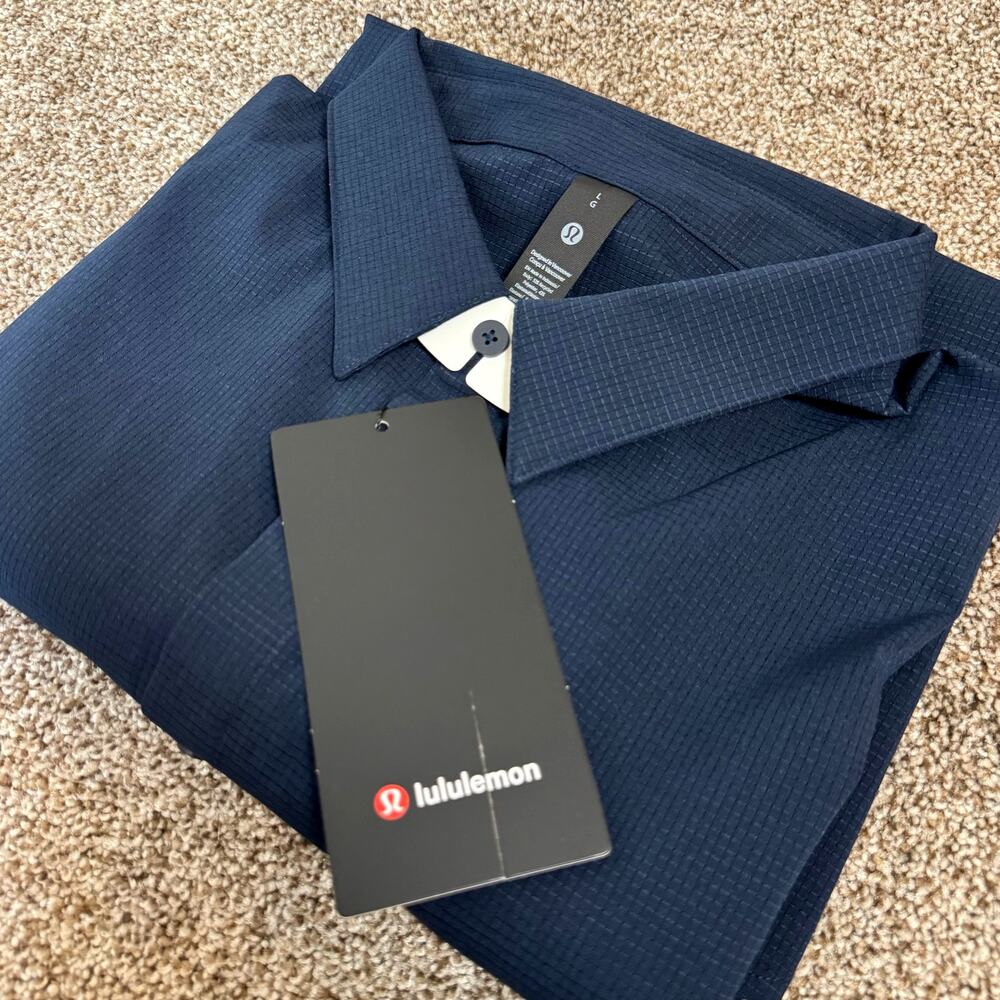 Lululemon NWT Mens Size Large Airing Easy Short Sleeve Button Up Shirt True Navy - Picture 2 of 9